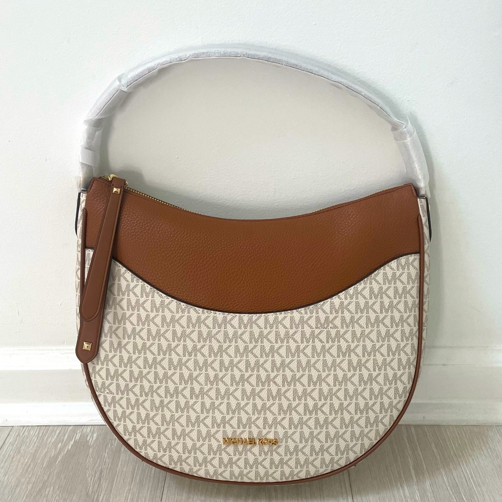 Michael kors 2024 Fall Season Brown and White Shoulder Bag